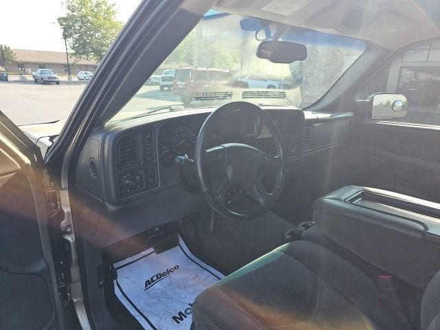 2003 Chevrolet Silverado 2500 HD LS