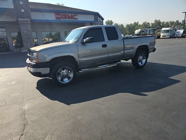 2003 Chevrolet Silverado 2500 HD LS