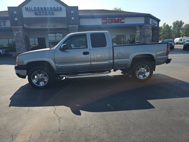 2003 Chevrolet Silverado 2500 HD LS