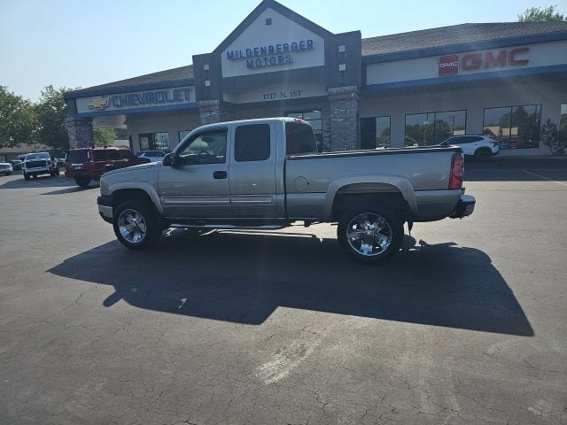 2003 Chevrolet Silverado 2500 HD LS