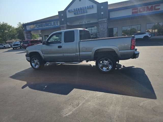 2003 Chevrolet Silverado 2500 HD LS