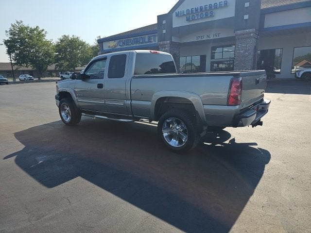 2003 Chevrolet Silverado 2500 HD LS