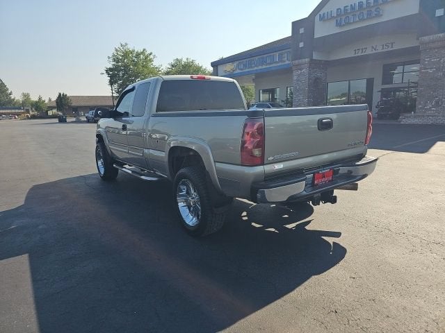 2003 Chevrolet Silverado 2500 HD LS