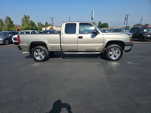 2003 Chevrolet Silverado 2500 HD LS