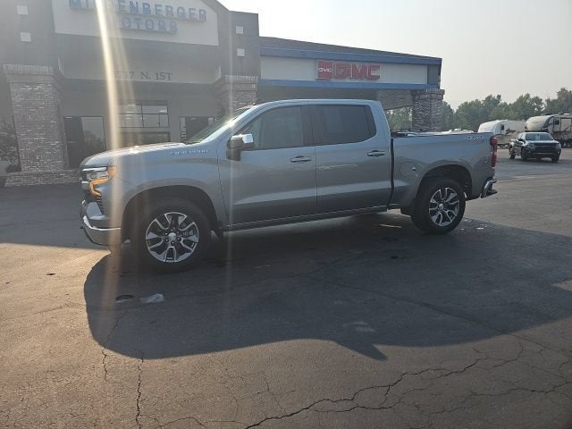 2024 Chevrolet Silverado 1500 LT (2FL)