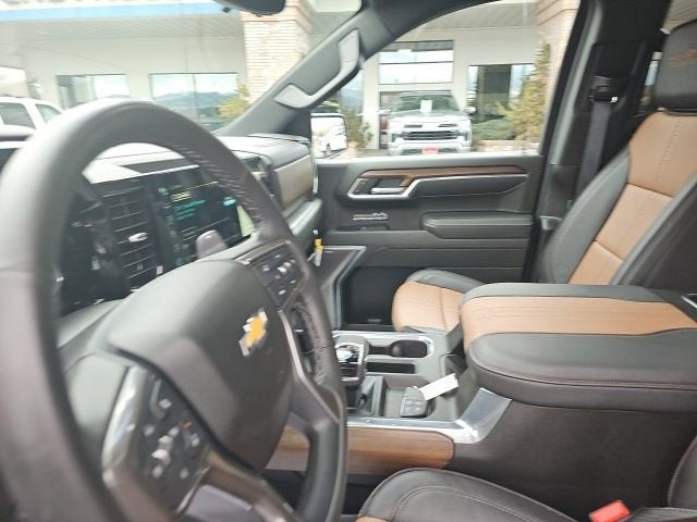 2025 Chevrolet Silverado 1500 High Country