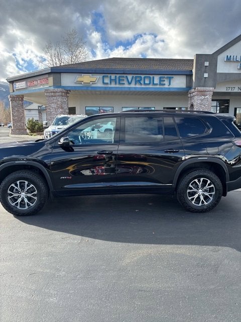 2026 GMC Acadia AT4