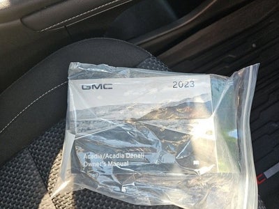 2023 GMC Acadia SLE