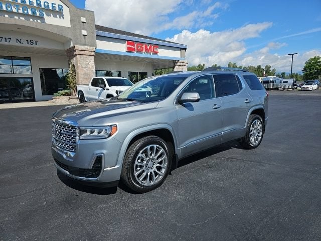 2023 GMC Acadia Denali