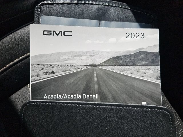2023 GMC Acadia Denali