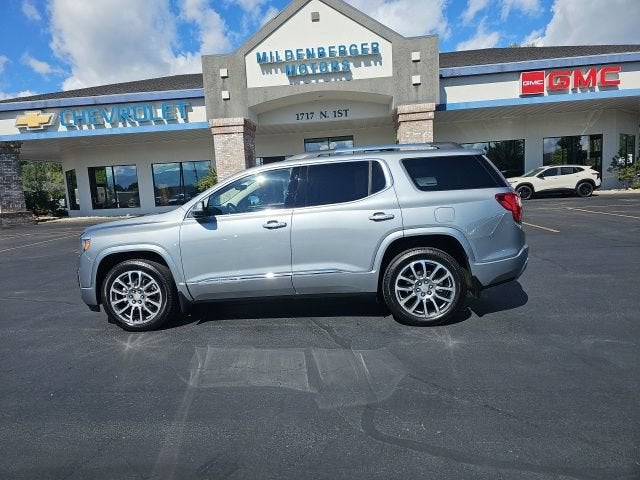 2023 GMC Acadia Denali