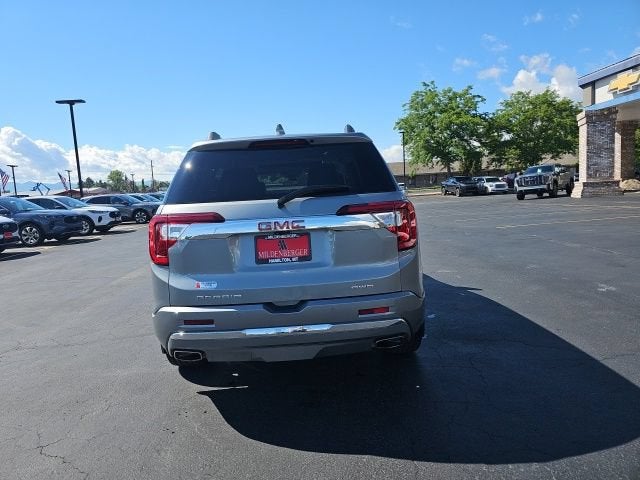 2023 GMC Acadia Denali