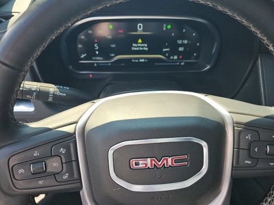 2024 GMC Yukon SLT