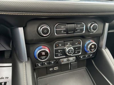 2024 GMC Yukon XL SLT