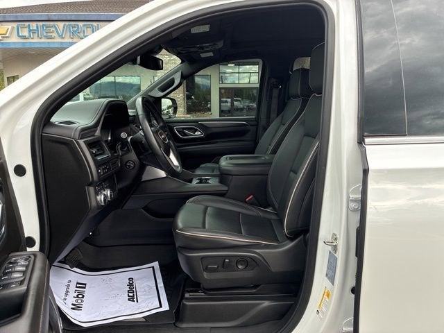 2024 GMC Yukon XL SLT