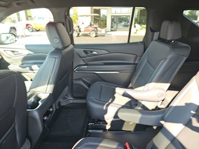 2027 Chevrolet Traverse LT - Photo 10