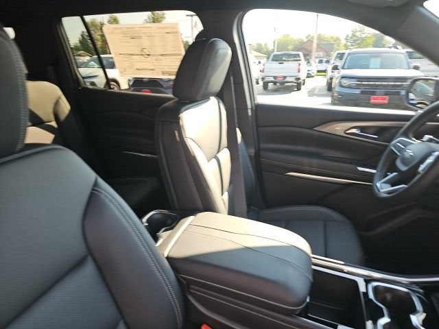 2027 Chevrolet Traverse LT - Photo 31