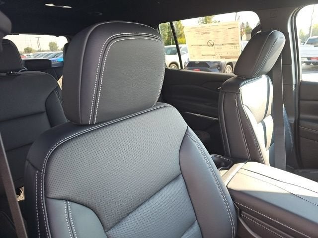 2027 Chevrolet Traverse LT - Photo 32