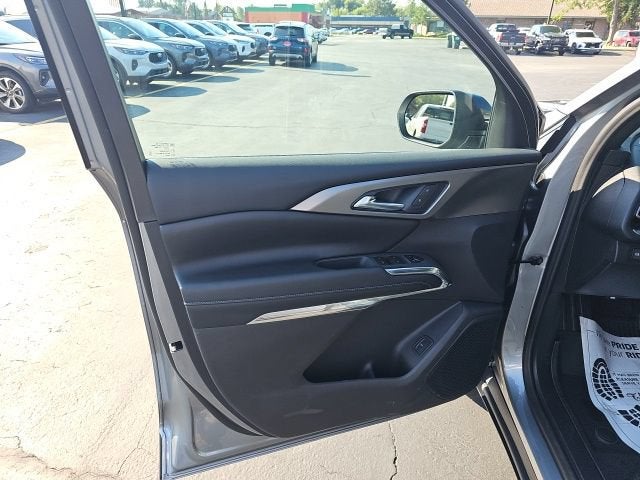 2027 Chevrolet Traverse LT - Photo 36