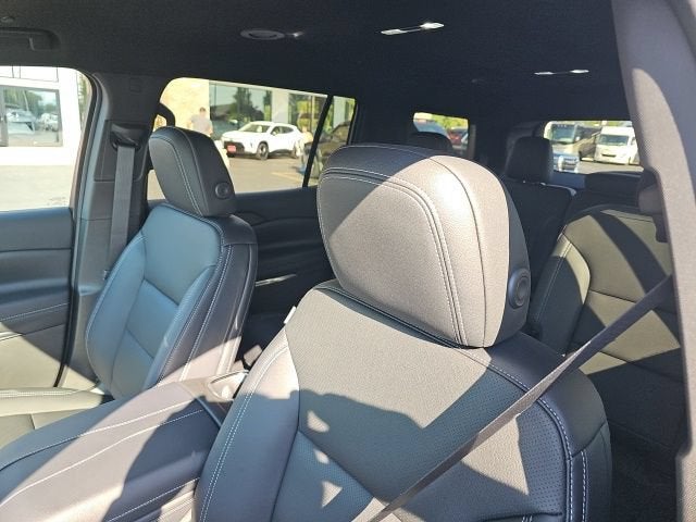 2027 Chevrolet Traverse LT - Photo 40