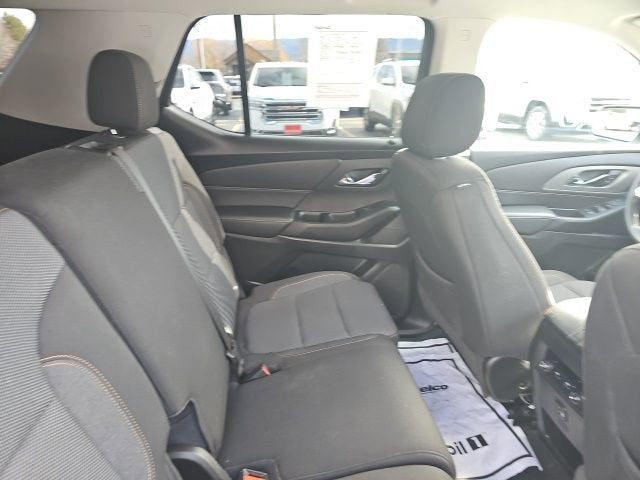 2021 Chevrolet Traverse LS