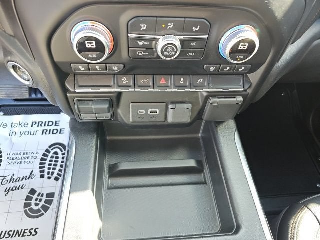 2023 GMC Sierra 3500 HD AT4