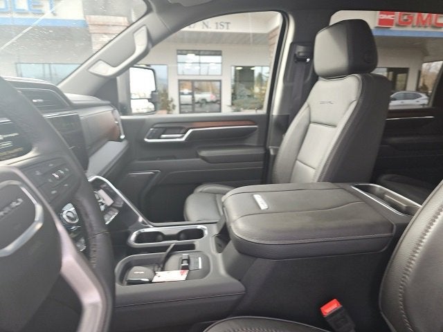 2025 GMC Sierra 2500 HD Denali