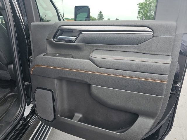 2025 GMC Sierra 3500 HD AT4