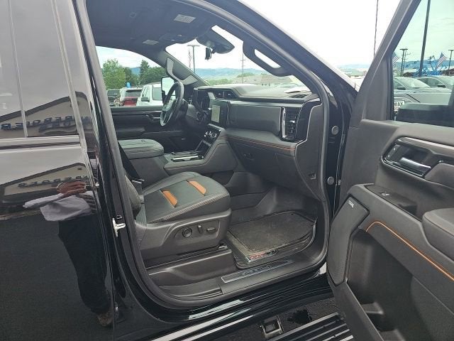 2025 GMC Sierra 3500 HD AT4