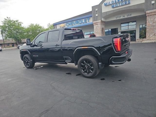 2025 GMC Sierra 3500 HD AT4
