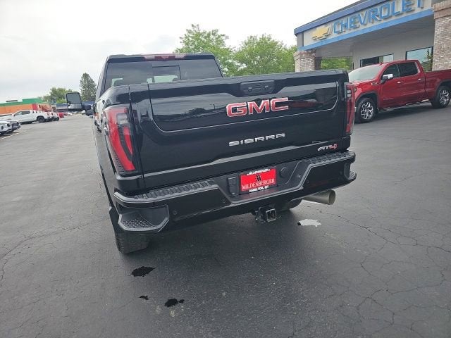 2025 GMC Sierra 3500 HD AT4