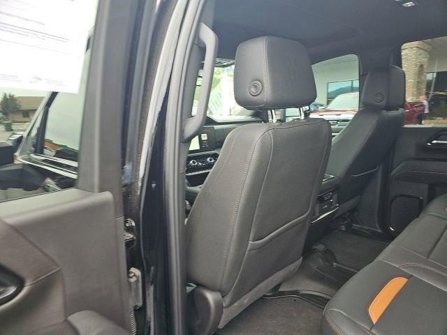 2025 GMC Sierra 3500 HD AT4