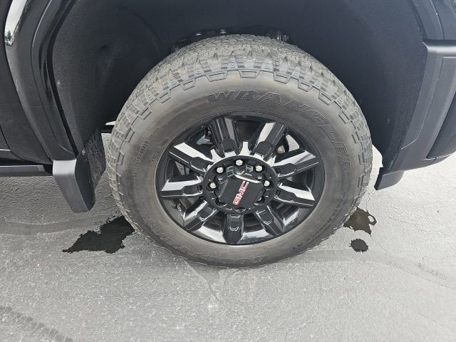 2025 GMC Sierra 3500 HD AT4