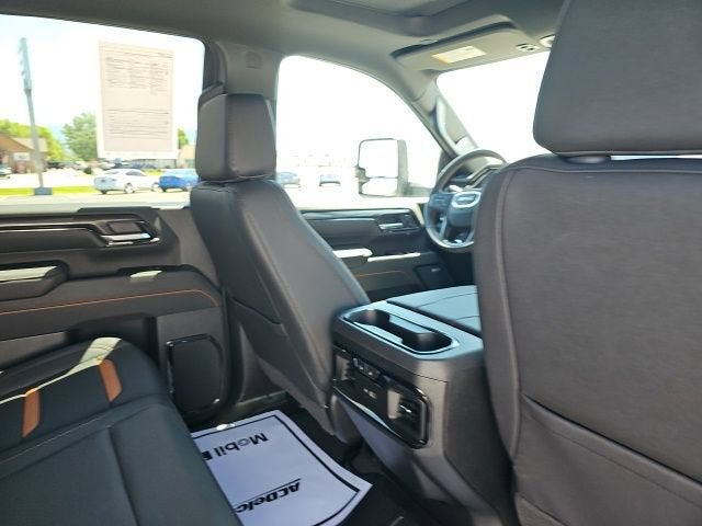 2025 GMC Sierra 3500 HD AT4
