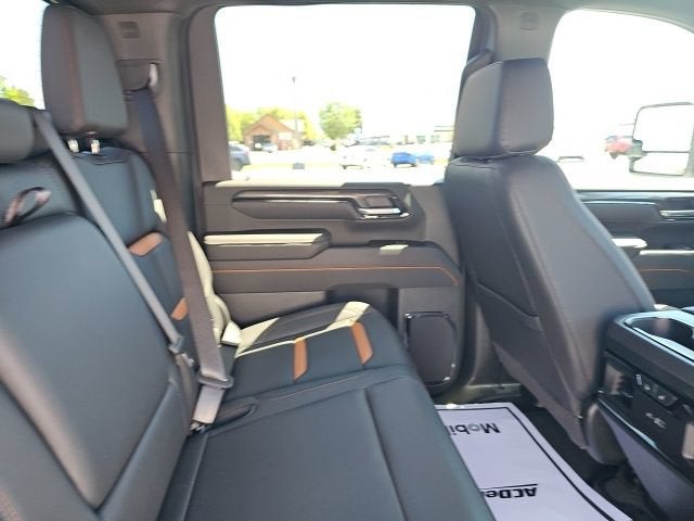 2025 GMC Sierra 3500 HD AT4