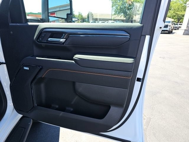 2025 GMC Sierra 3500 HD AT4
