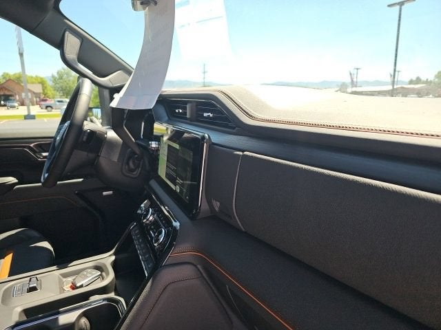 2025 GMC Sierra 3500 HD AT4