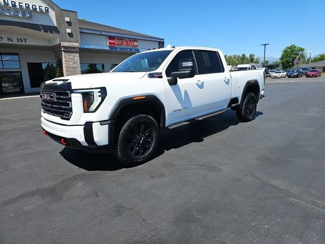 2025 GMC Sierra 3500 HD AT4