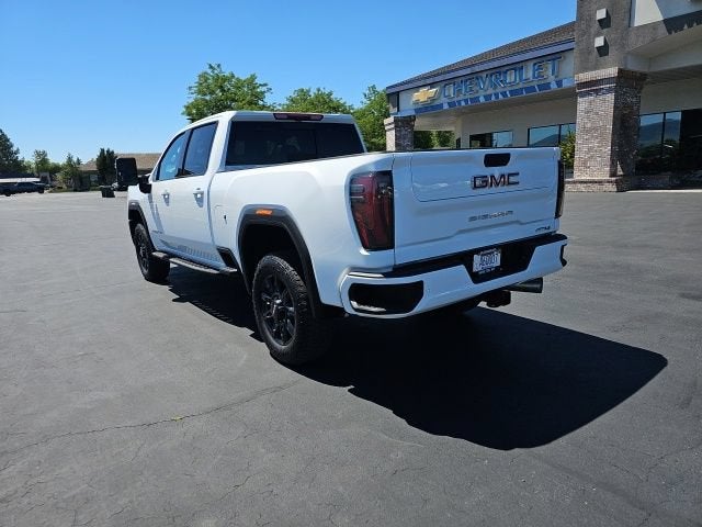 2025 GMC Sierra 3500 HD AT4