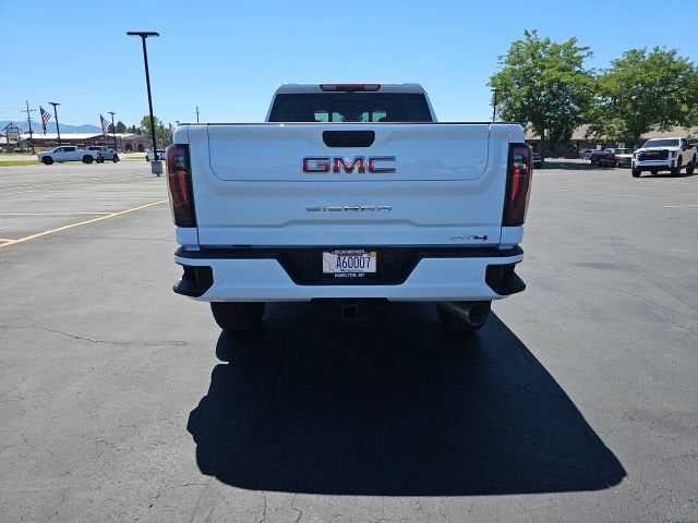 2025 GMC Sierra 3500 HD AT4