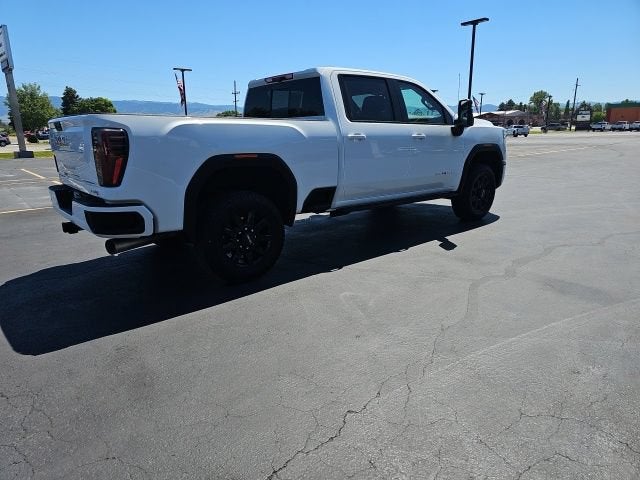 2025 GMC Sierra 3500 HD AT4