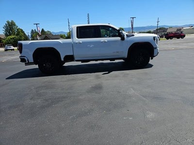 2025 GMC Sierra 3500 HD AT4