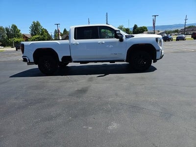 2025 GMC Sierra 3500 HD AT4