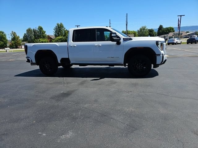 2025 GMC Sierra 3500 HD AT4