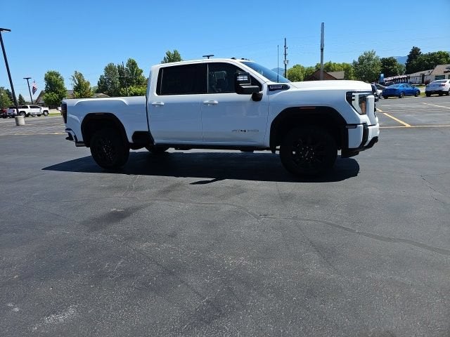 2025 GMC Sierra 3500 HD AT4