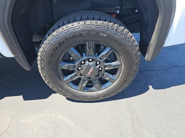 2025 GMC Sierra 3500 HD AT4