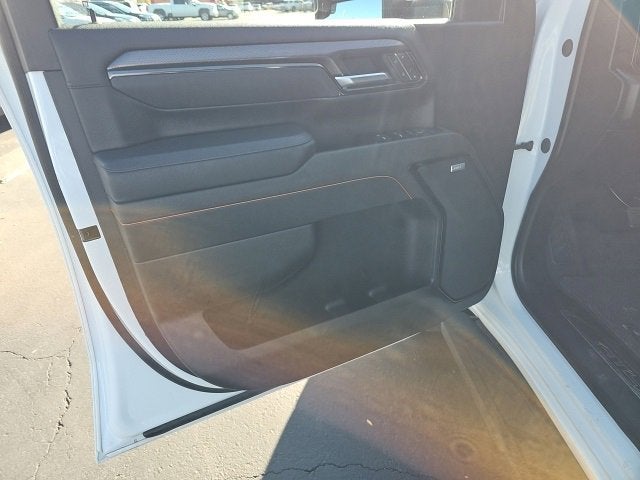 2025 GMC Sierra 3500 HD AT4