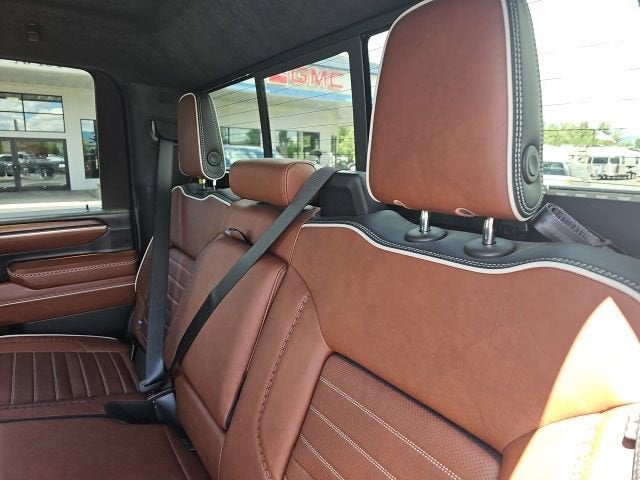 2025 GMC Sierra 3500 HD Denali Ultimate