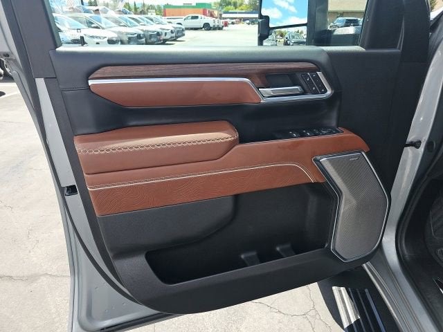2025 GMC Sierra 3500 HD Denali Ultimate