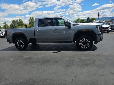 2025 GMC Sierra 3500 HD Denali Ultimate